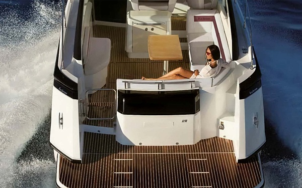 Аренда яхты Beneteau Gran Turismo 40 на Мальдивах